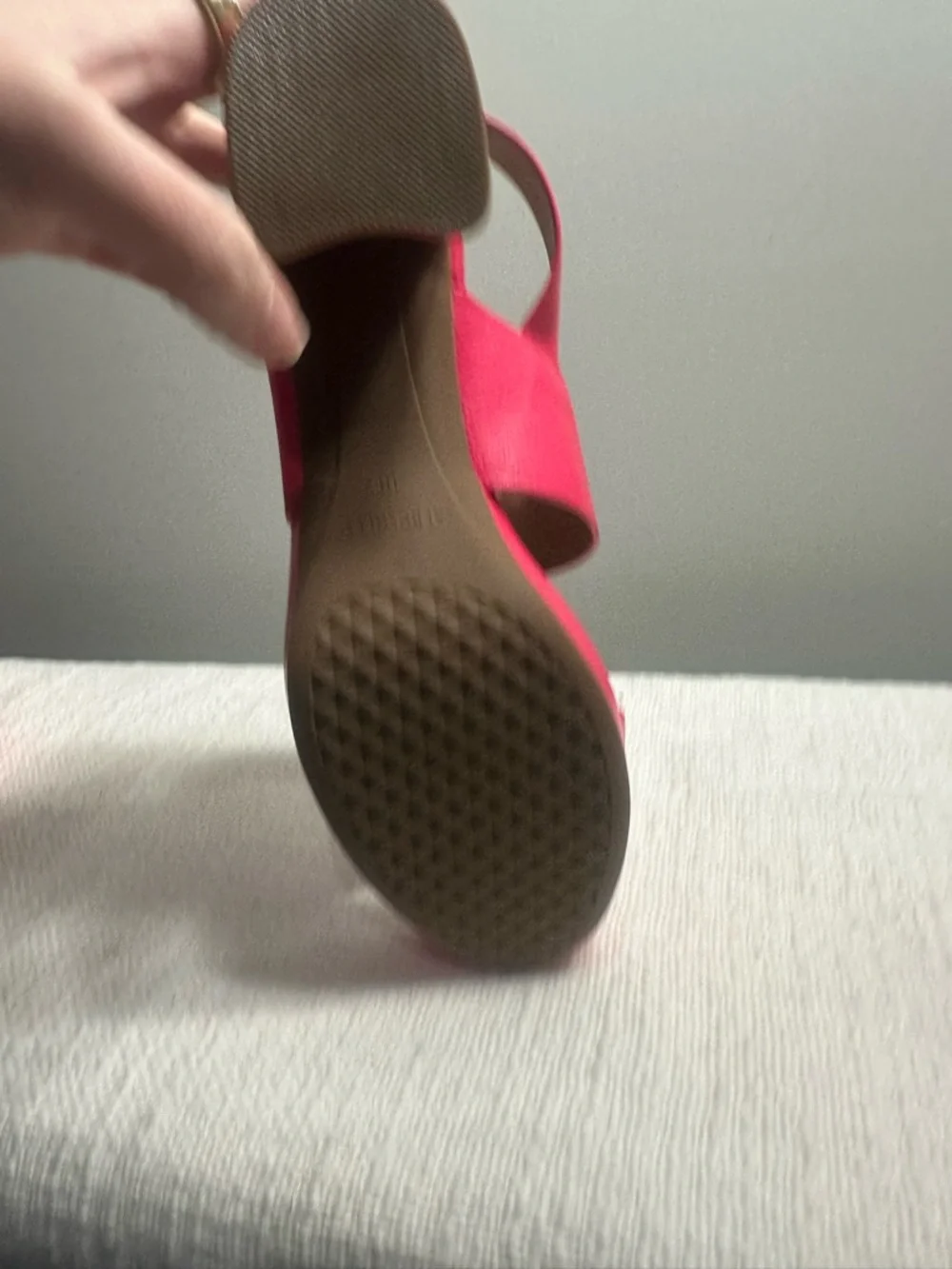 AEROSOLES Camera Pink Platform Block Heel Sandals